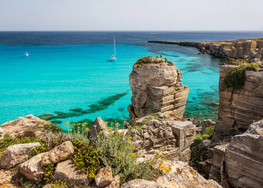 Scopri FAVIGNANA - Cala Rossa